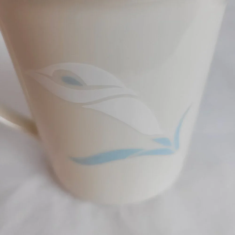 Vintage Corning Romance Mug cream Pattern White calla lily Flower tea Cup USA 38